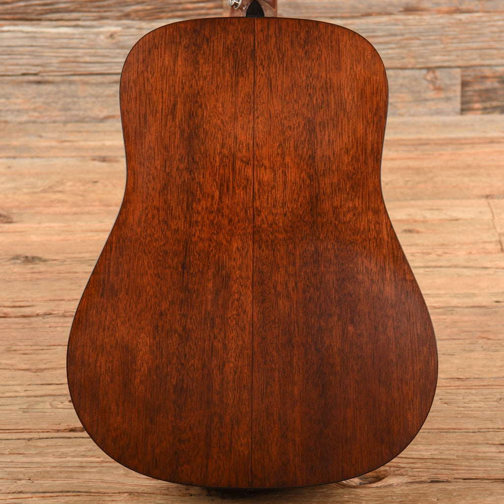 Martin D-18 Authentic 1939 Natural - View 3 | MusicMarket
