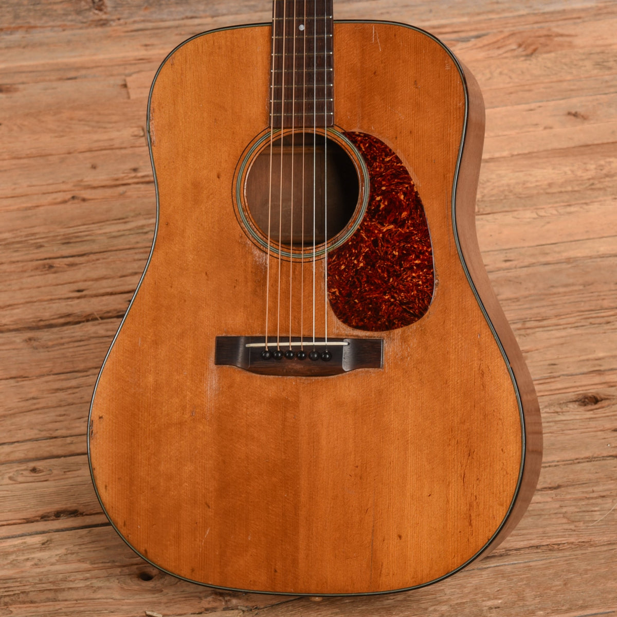 Martin D-18 Natural 1957 - View 2 | MusicMarket