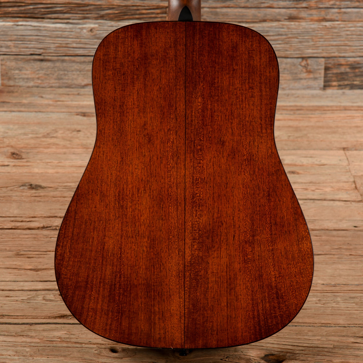 Martin D-18 Natural Gloss 2021 LEFTY - View 3 | MusicMarket