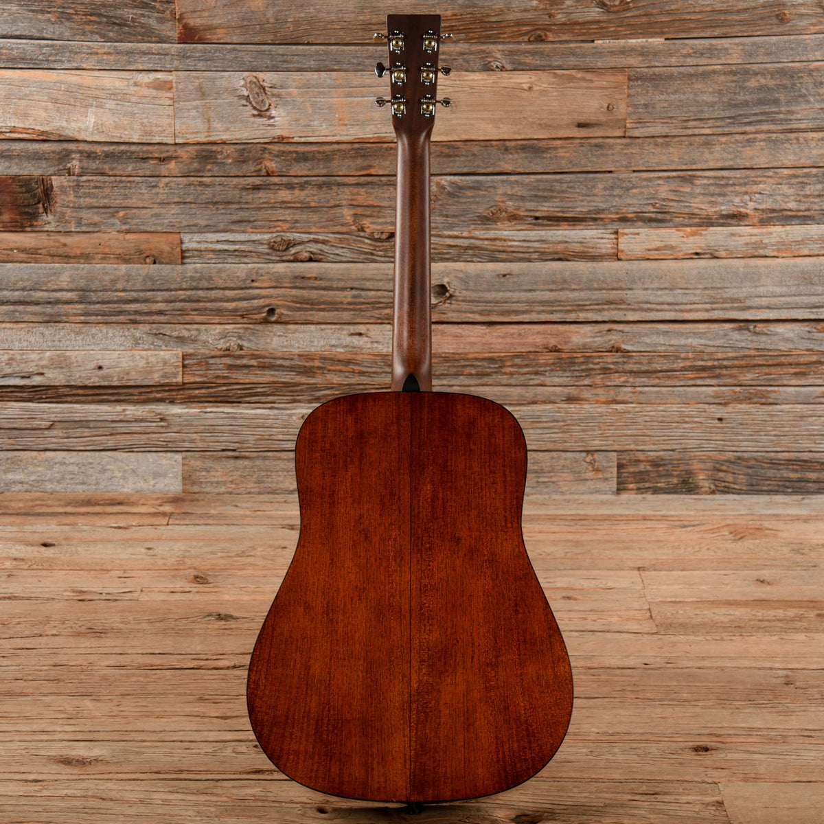 Martin D-18 Natural Gloss 2021 LEFTY - View 5 | MusicMarket