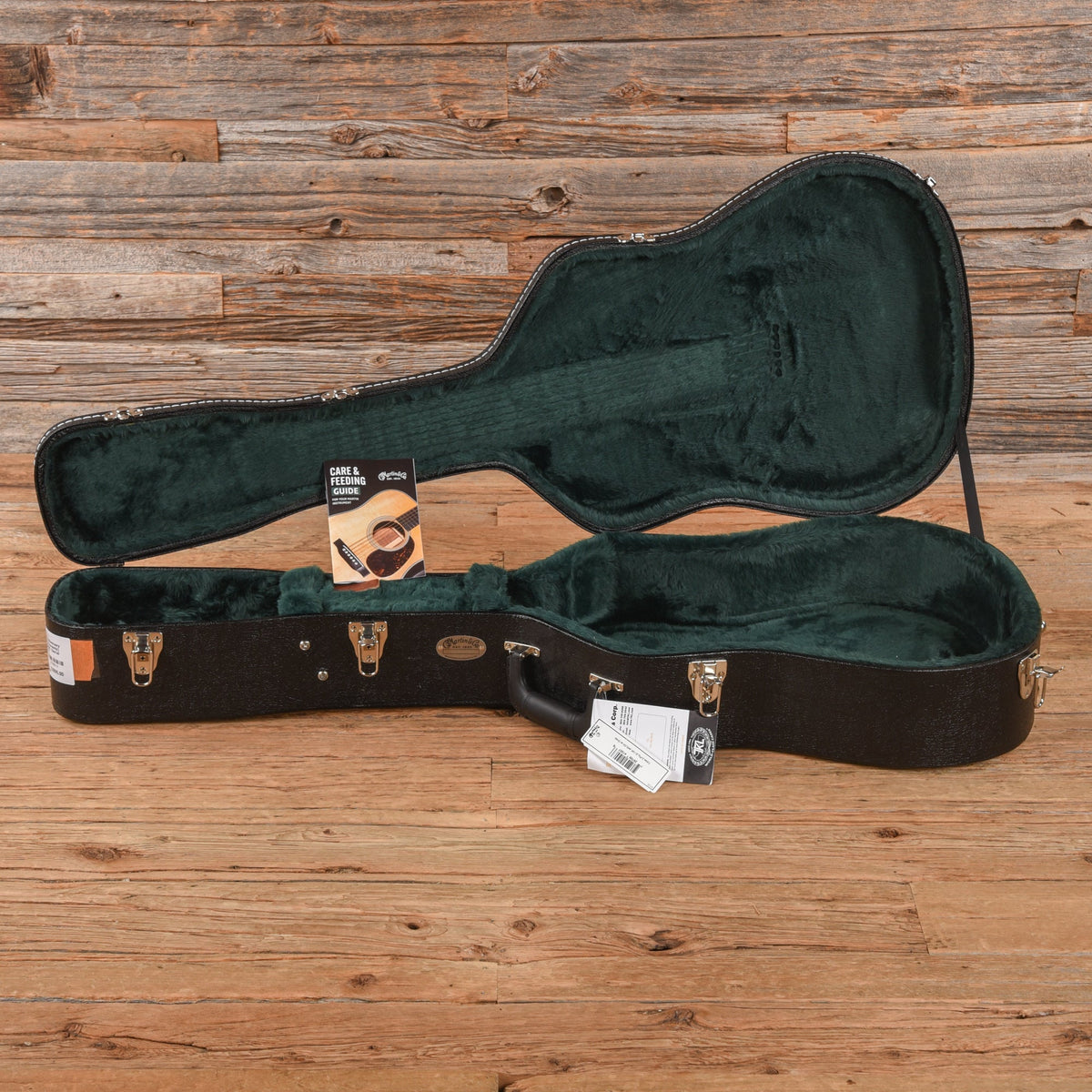 Martin D-19 190th Anniversary (Limited to 190 Instruments) Natural 2023 - View 9 | MusicMarket