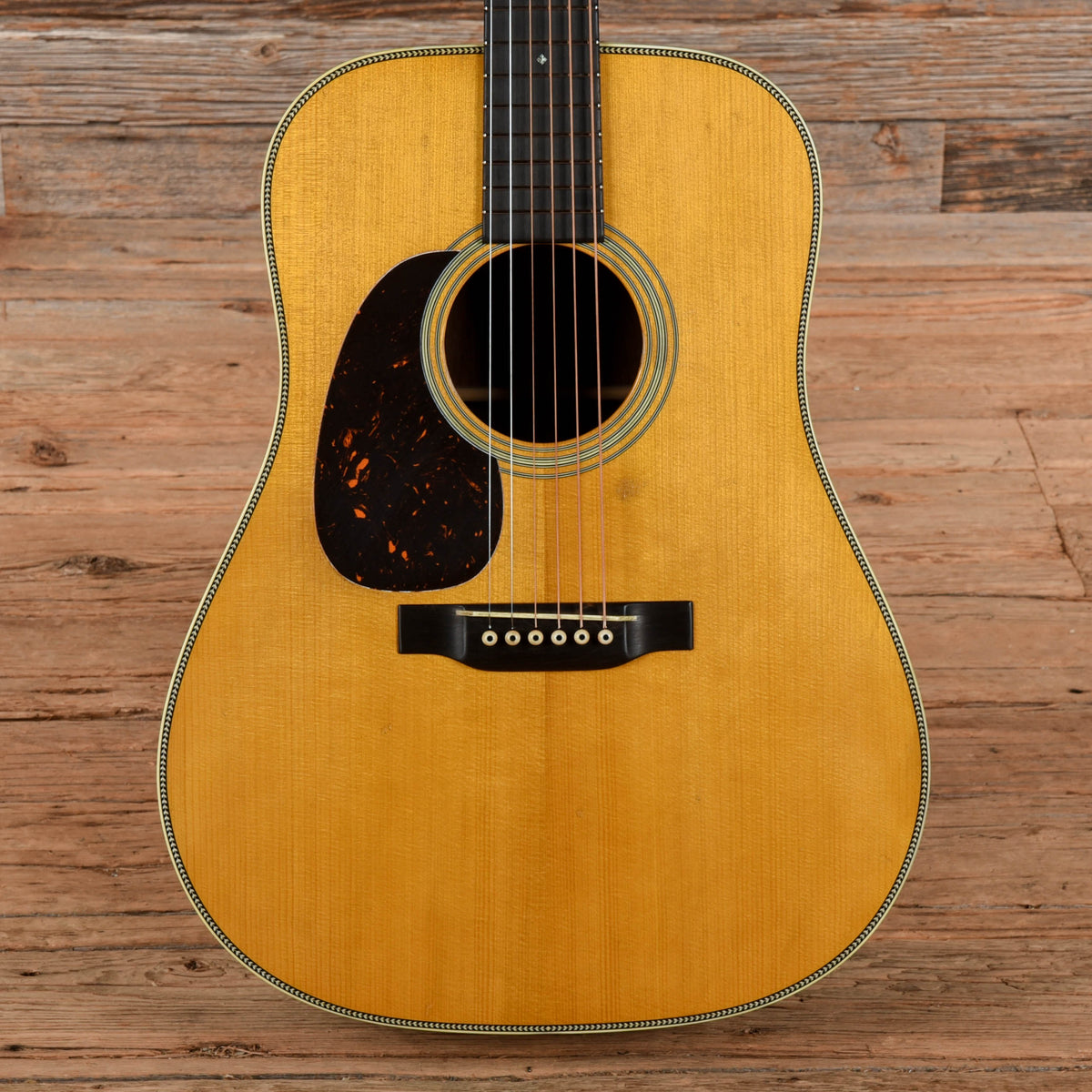 Martin D-28 Authentic 1937 Aged Natural 2025 LEFTY - MusicMarket