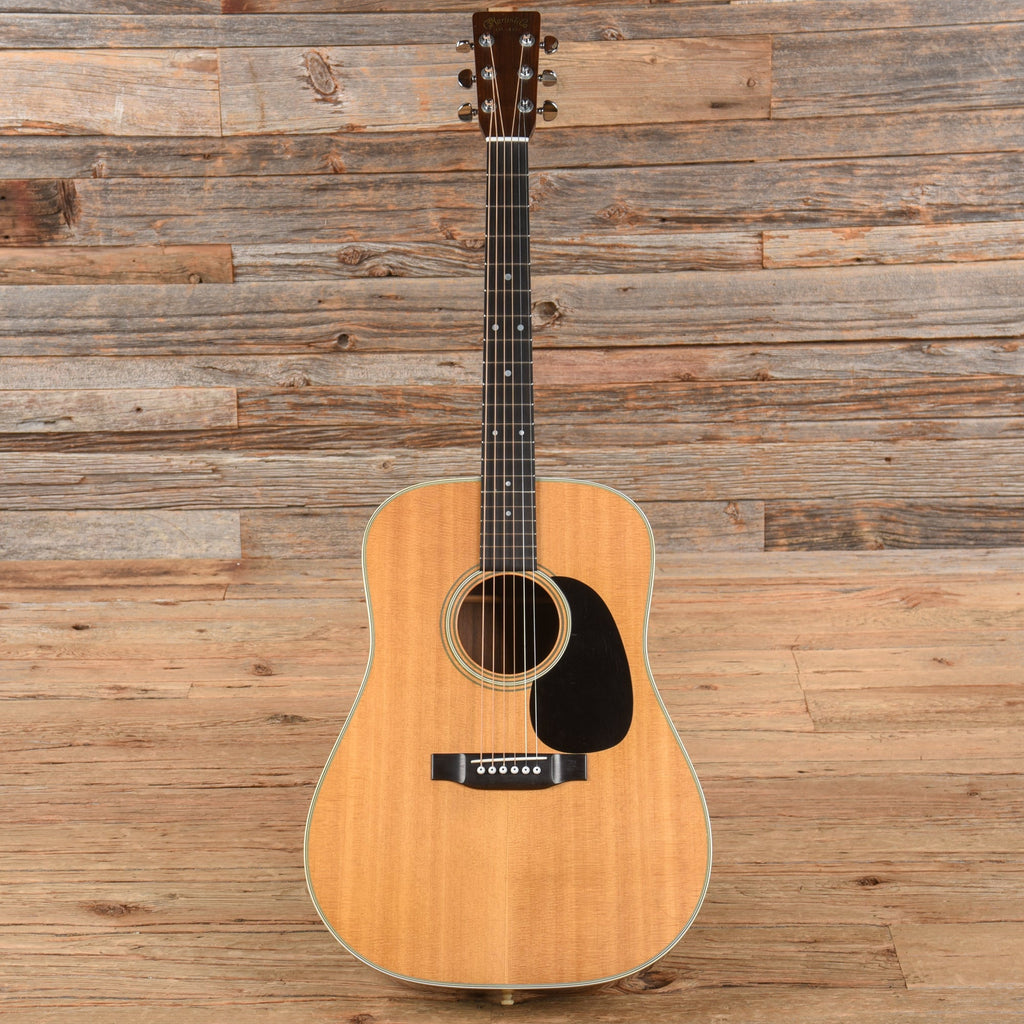 Martin D-28 Natural 1972 - View 4 | MusicMarket