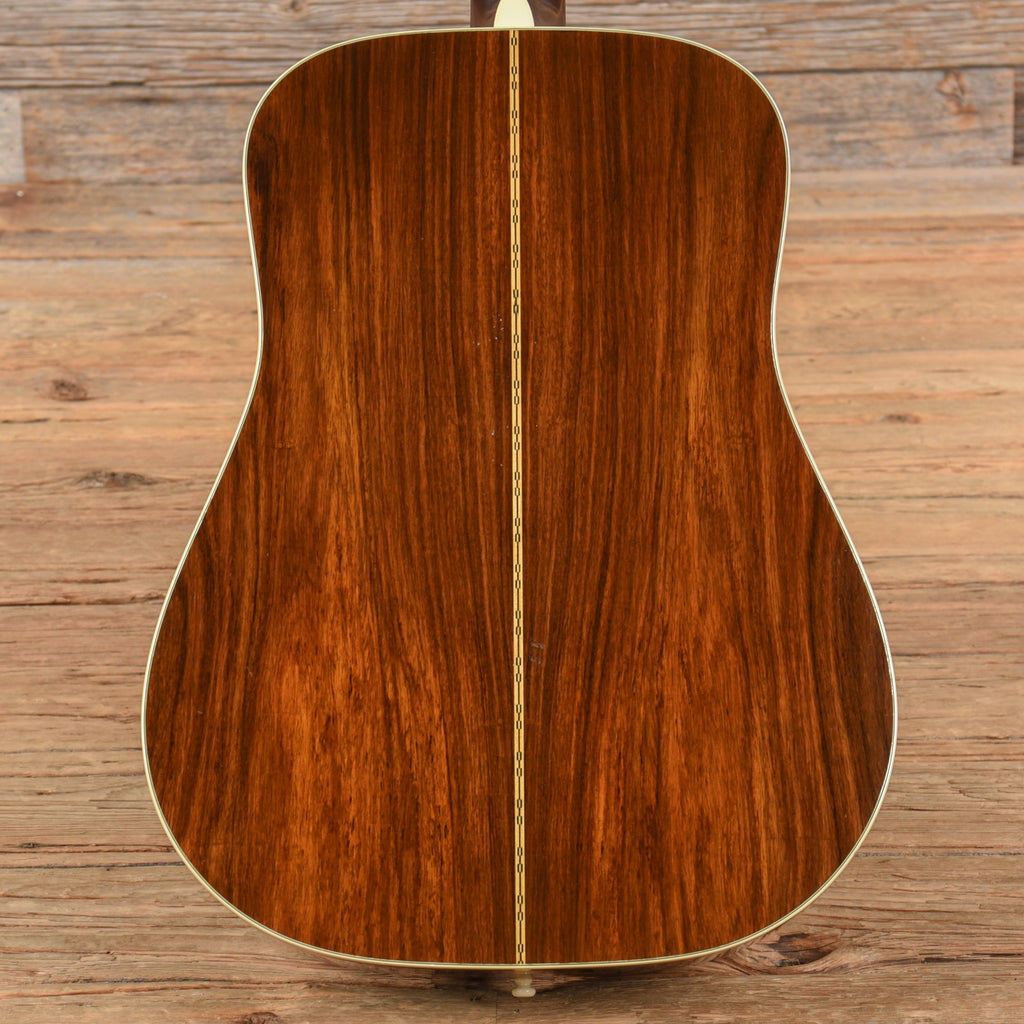 Martin D-28 Natural 1972 - View 3 | MusicMarket