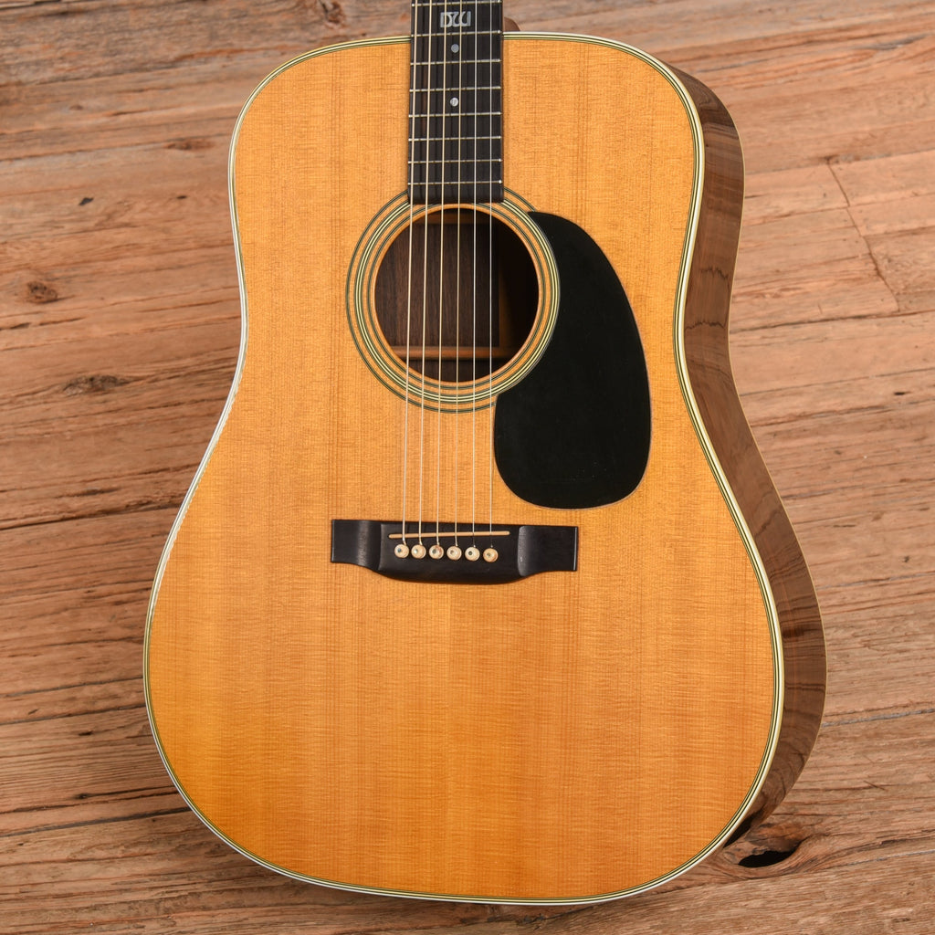 Martin D-28 Natural 1975 - View 2 | MusicMarket