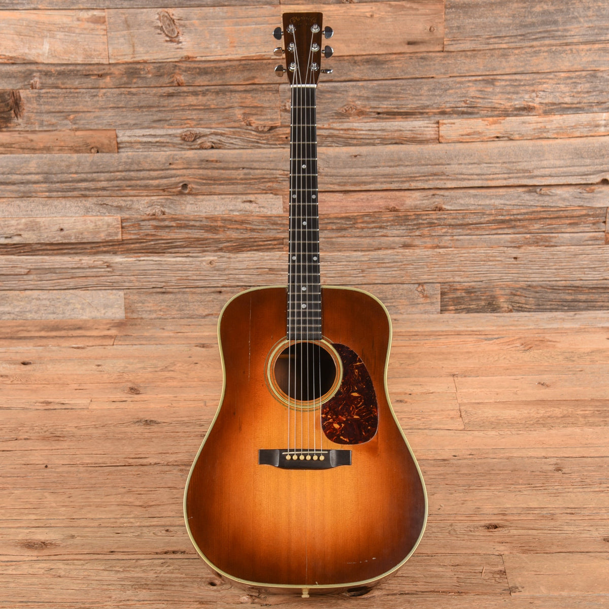 Martin D-28 Sunburst 1964 - View 4 | MusicMarket