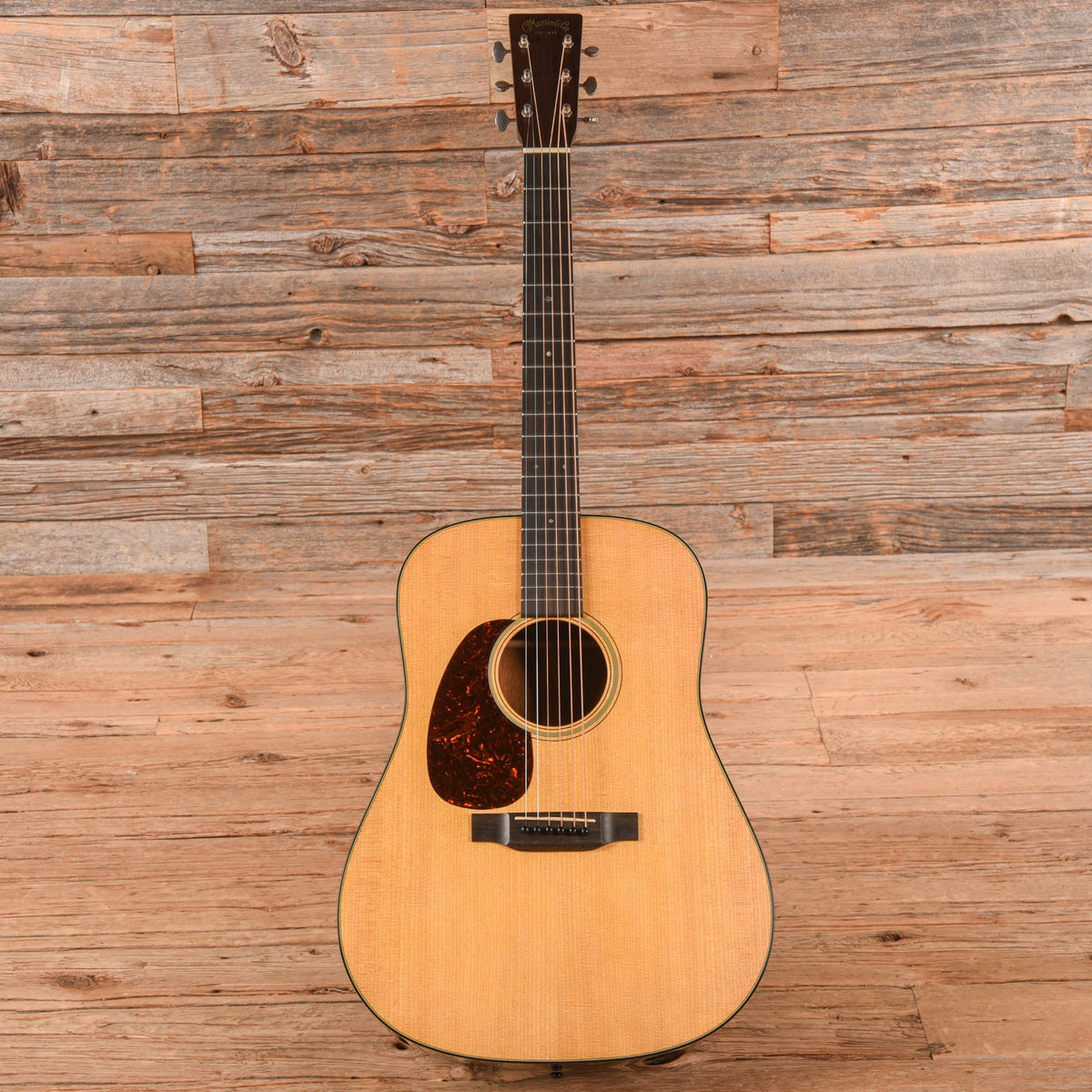 Martin Standard Series D-18 Natural 2021 LEFTY - View 4 | MusicMarket