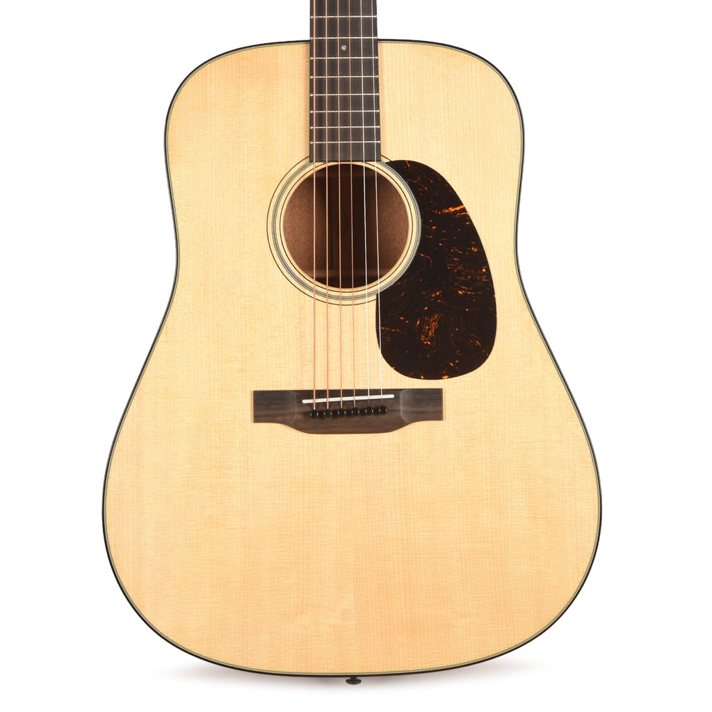 Martin Standard Series D-18 Natural - View 2 | MusicMarket