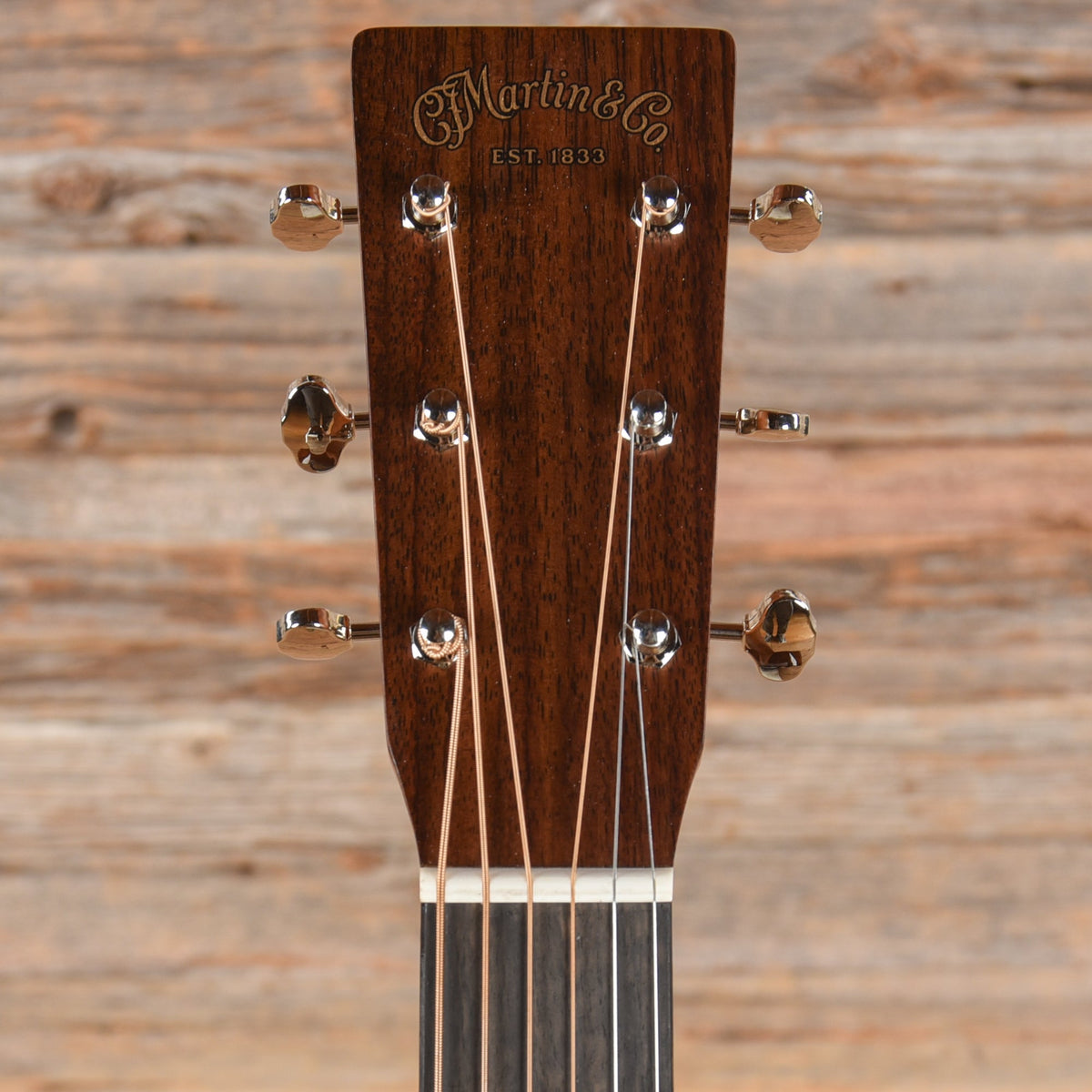 Martin Standard Series D-18 Natural - View 6 | MusicMarket