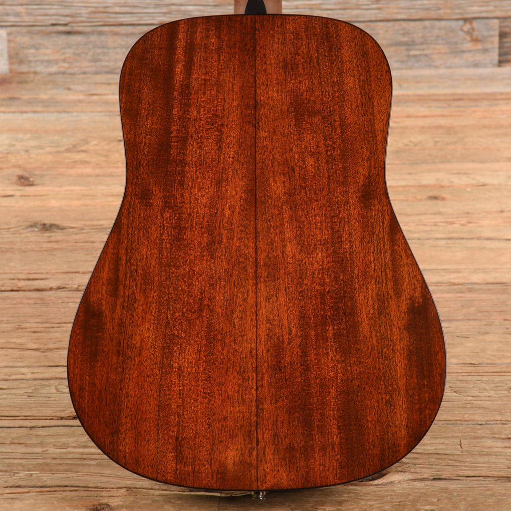 Martin Standard Series D-18 Sunburst 2021 - View 3 | MusicMarket