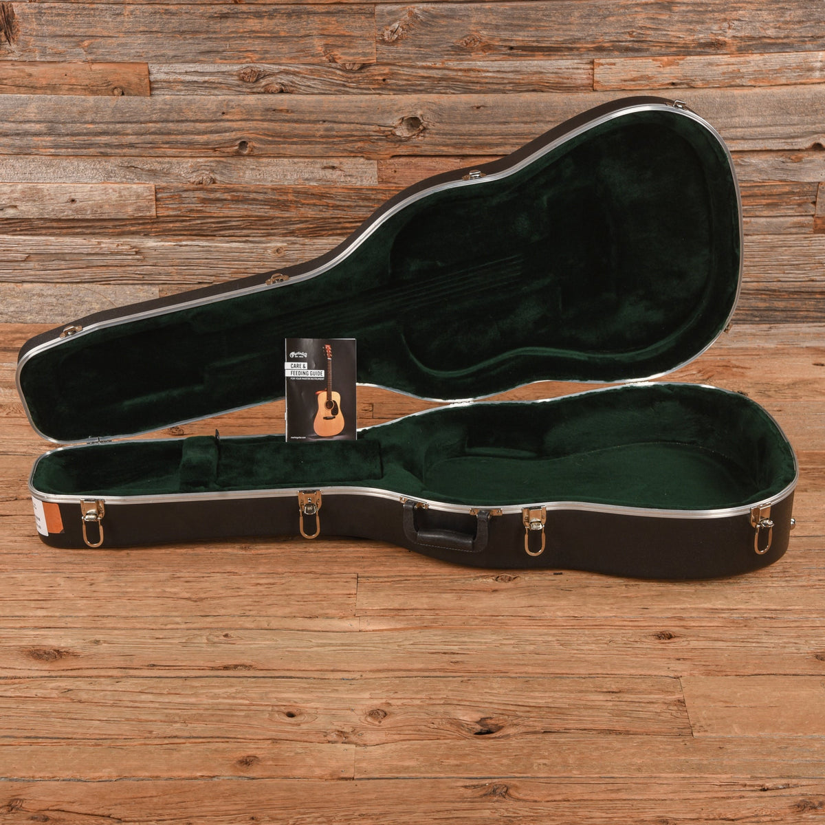 Martin Standard Series D-28 Natural 2020 - View 9 | MusicMarket