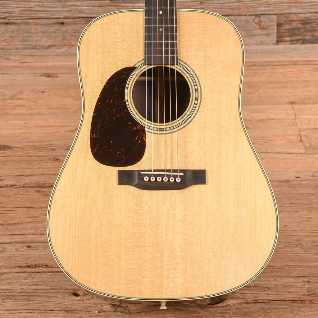 Martin Standard Series D-28 Natural LEFTY - MusicMarket