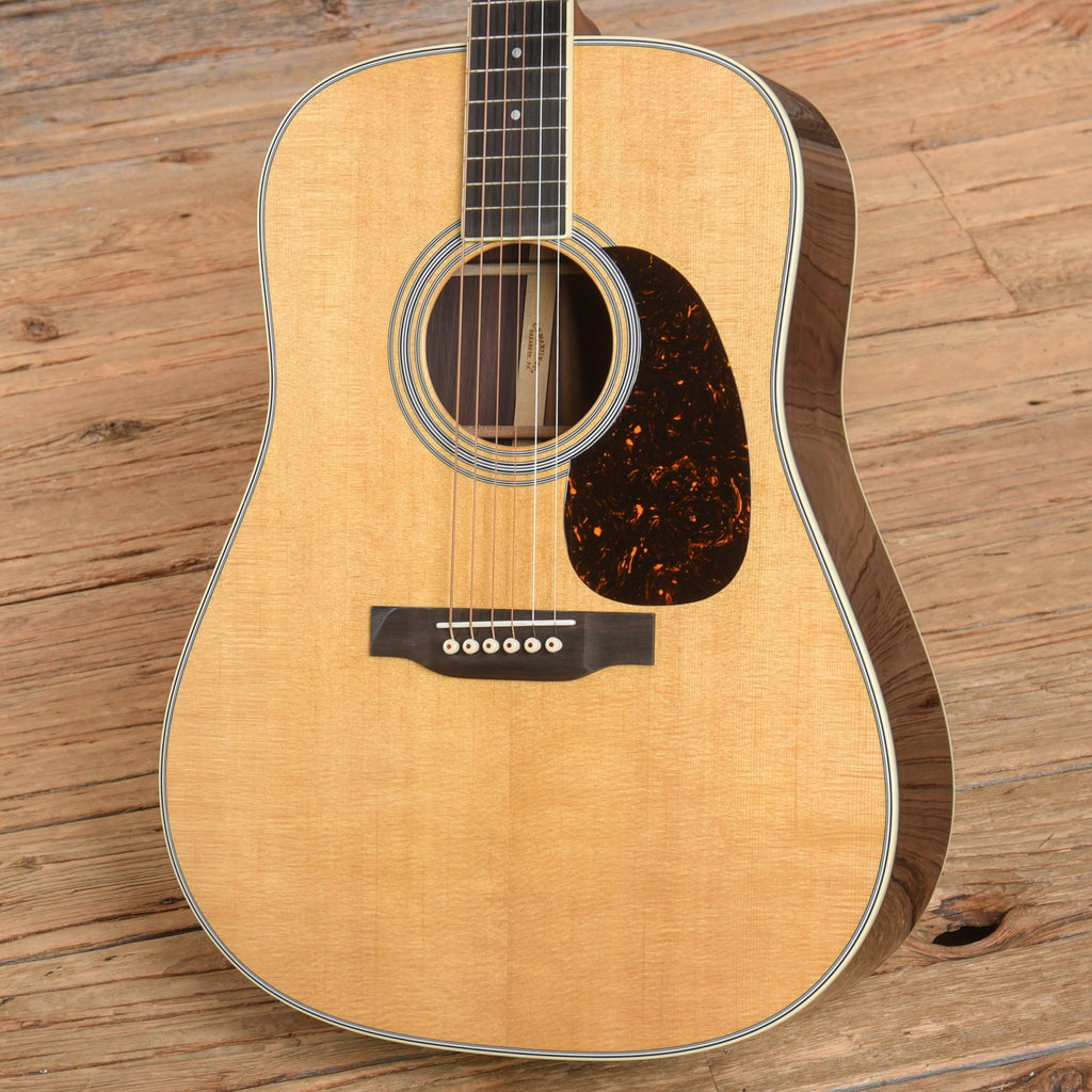 Martin Standard Series D-35 Natural 2023 - View 2 | MusicMarket