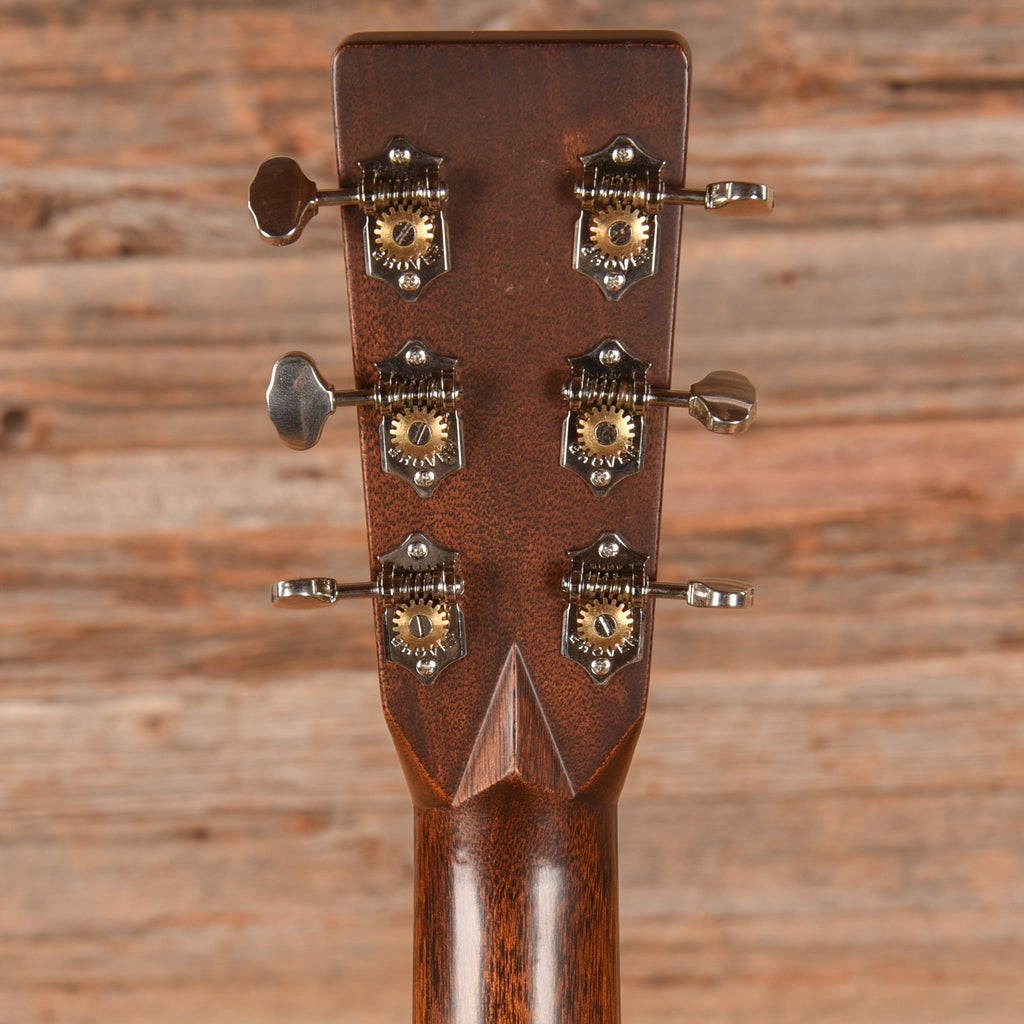 Martin Standard Series HD-28 Natural 2021 - View 7 | MusicMarket