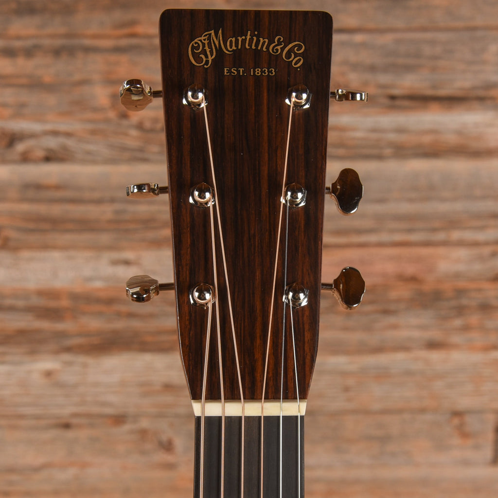 Martin Standard Series HD-28 Natural 2023 - View 6 | MusicMarket