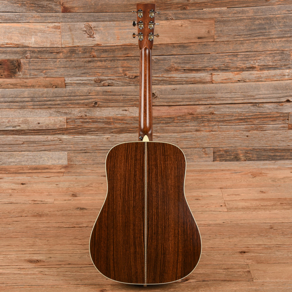 Martin Standard Series HD-28 Natural 2023 - View 5 | MusicMarket
