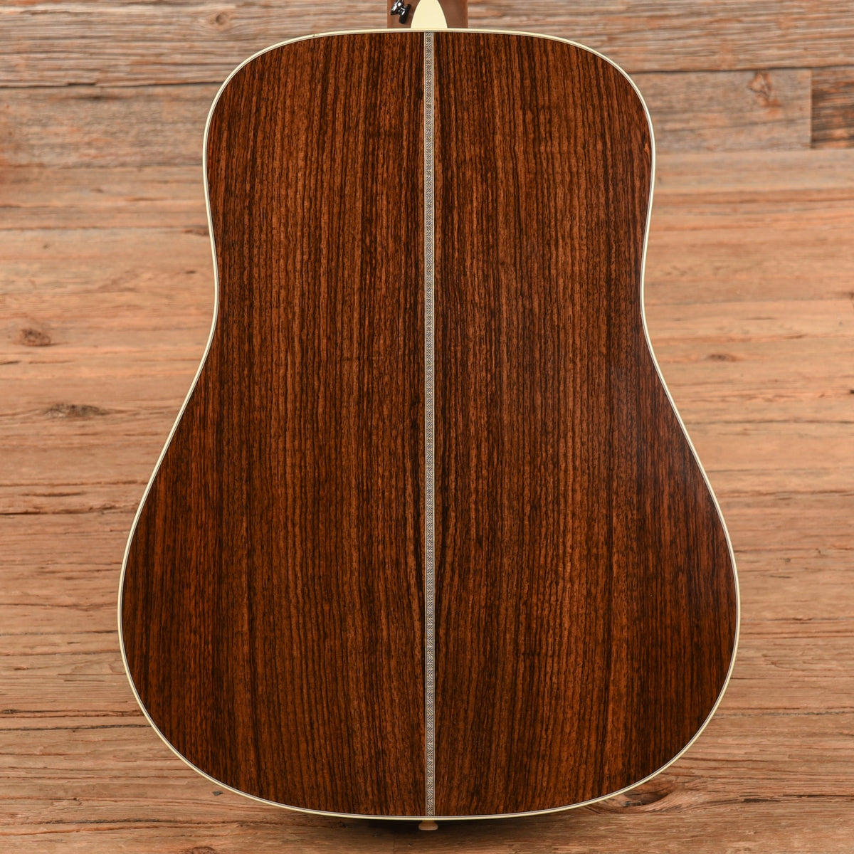 Martin Standard Series HD-28 Natural 2023 - View 3 | MusicMarket