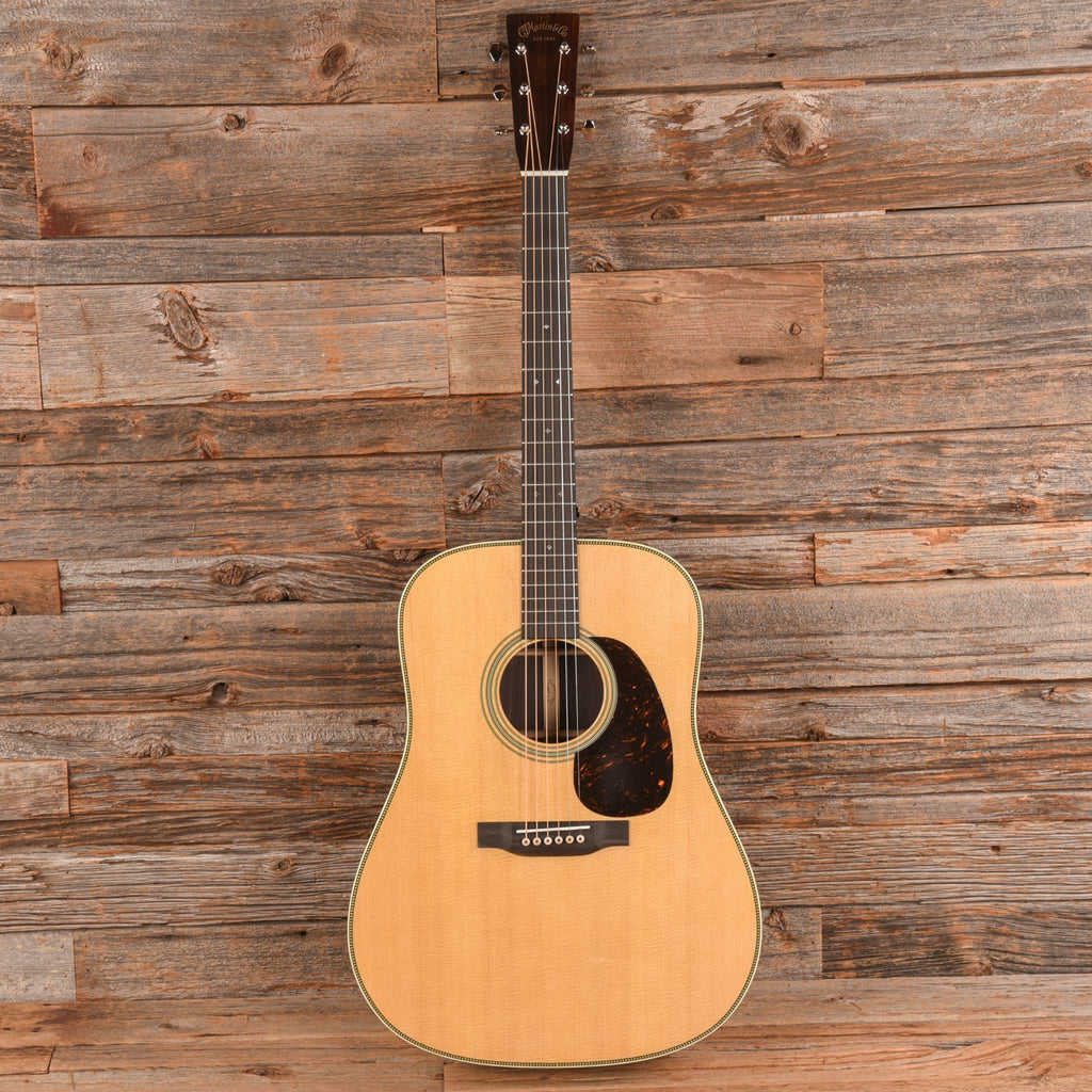 Martin Super HD-28 Natural 2025 - View 4 | MusicMarket
