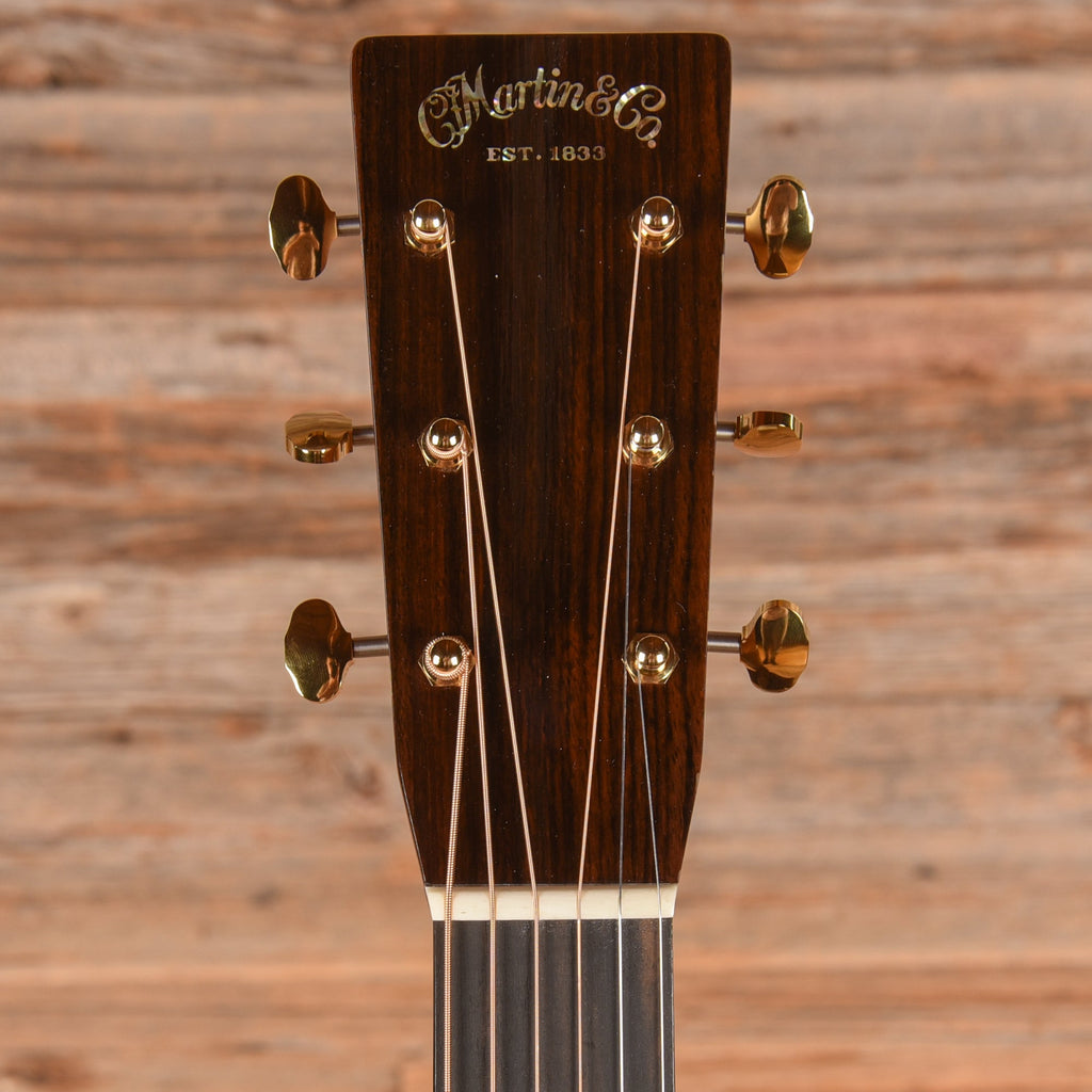 Martin 00-28 Modern Deluxe Natural 2024 - View 6 | MusicMarket