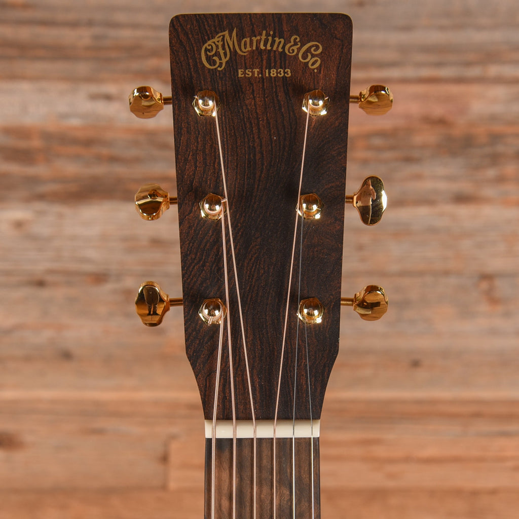 Martin 000C-Jr Walnut Burst 2026 - View 6 | MusicMarket
