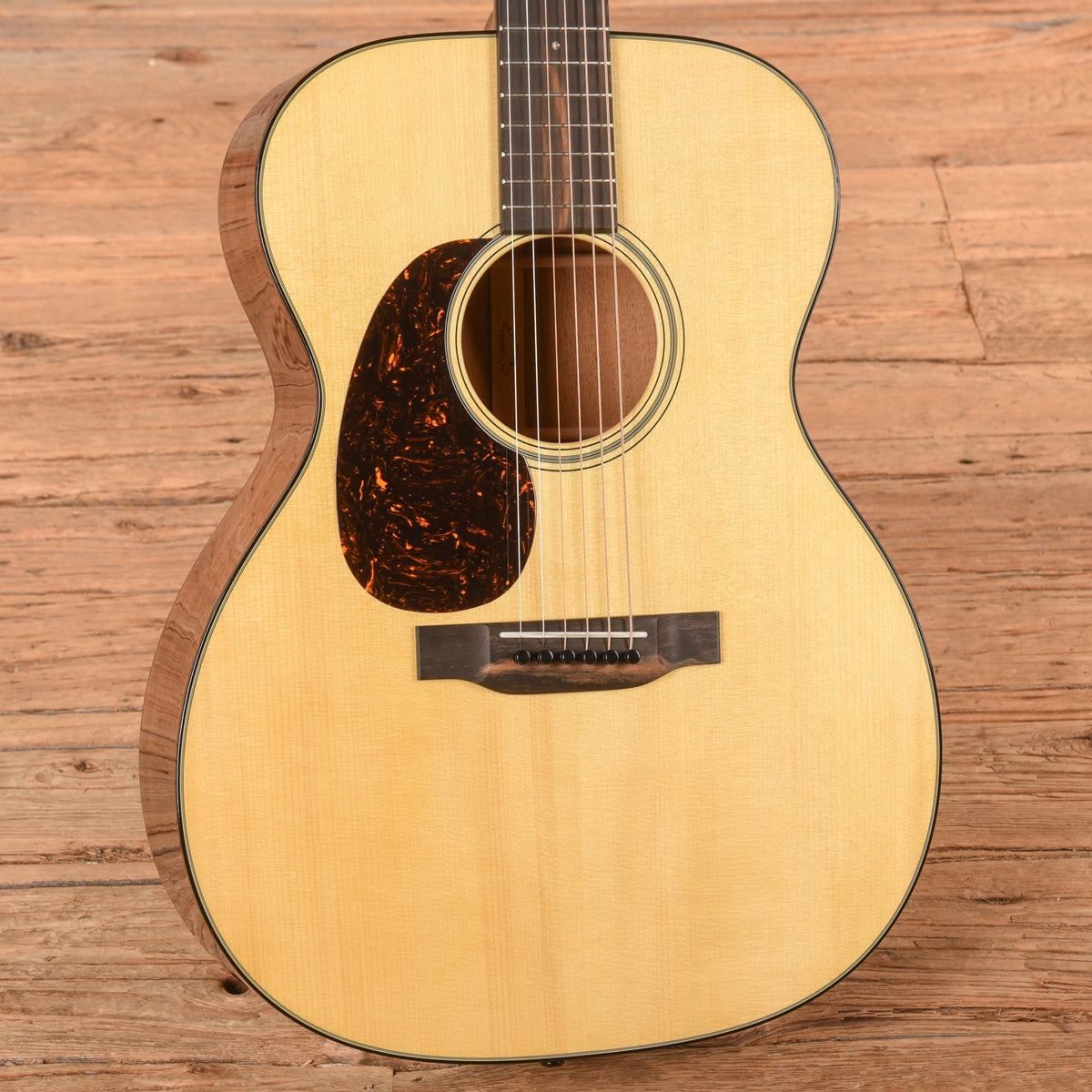 Martin Adirondack Spruce Top LEFTY Natural 2025 LEFTY - View 2 | MusicMarket