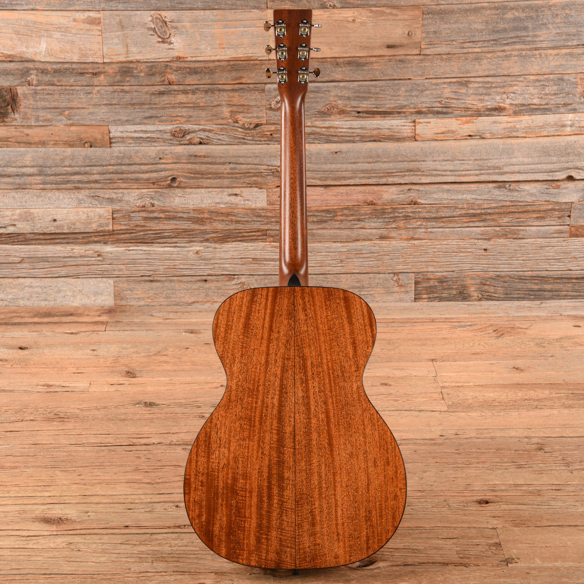 Martin Adirondack Spruce Top LEFTY Natural 2025 LEFTY - View 5 | MusicMarket