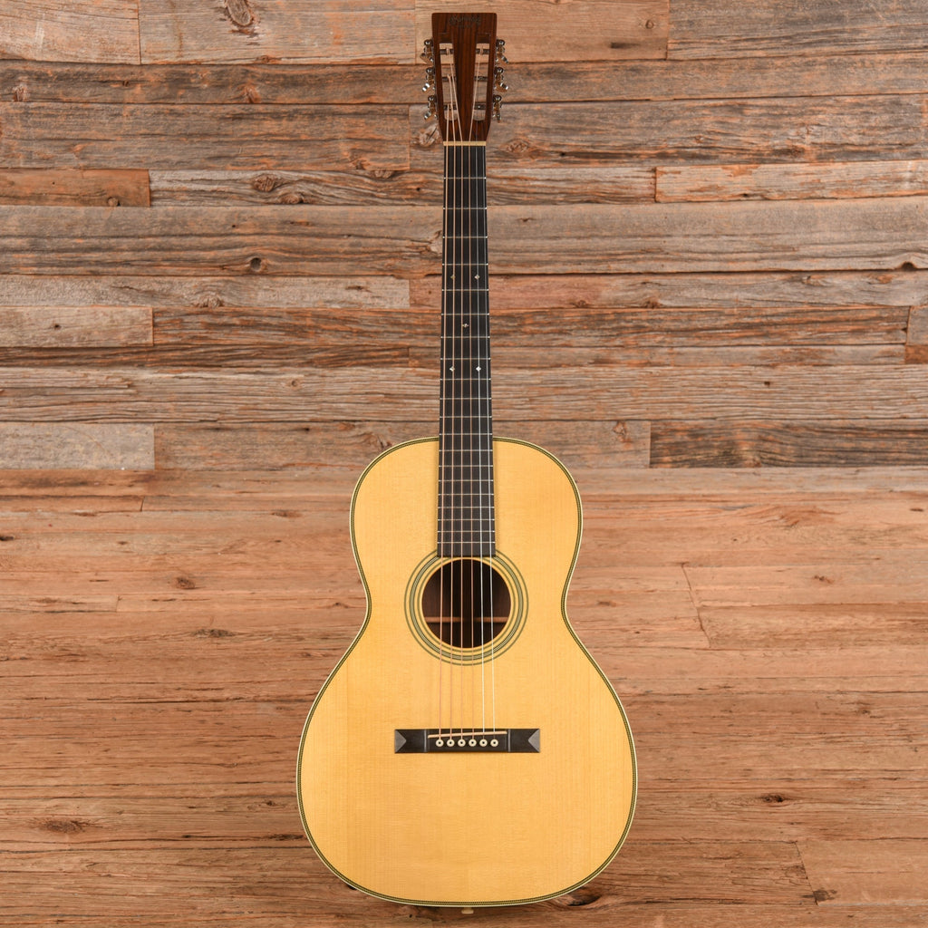Martin Custom Shop 00-12F Natural 2017 - View 4 | MusicMarket