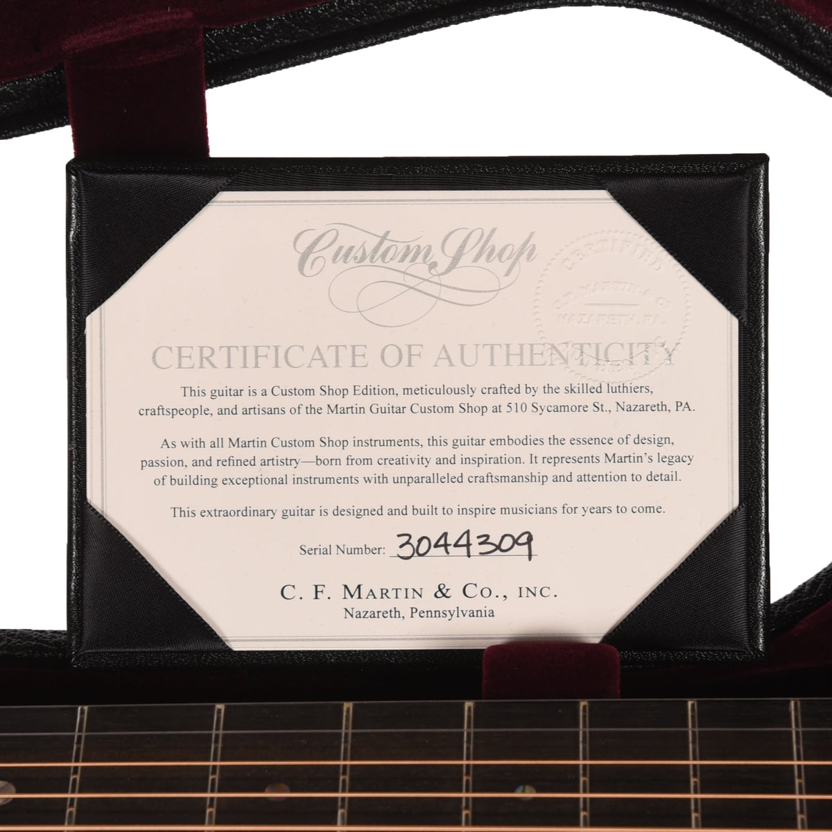 Martin Custom Shop 00-18 Style Grand Concert Sitka Spruce VTS/Quilted Pommele Sapele Ambertone 1933 - View 10 |