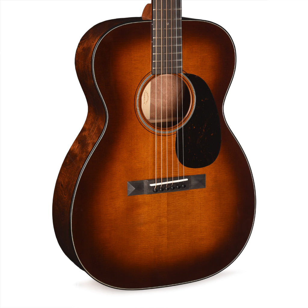 Martin Custom Shop 00-18 Style Grand Concert Sitka Spruce VTS/Quilted Pommele Sapele Ambertone 1933 - MusicMarket