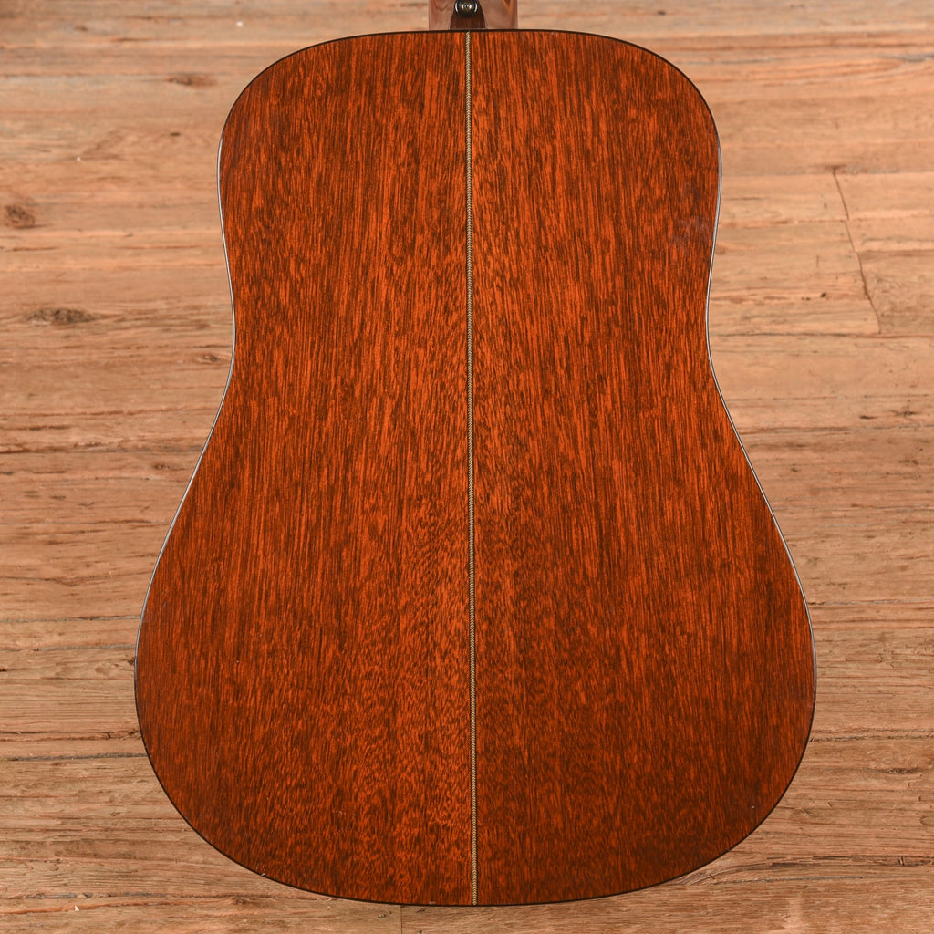 Martin D-16T Natural 1995 - View 3 | MusicMarket