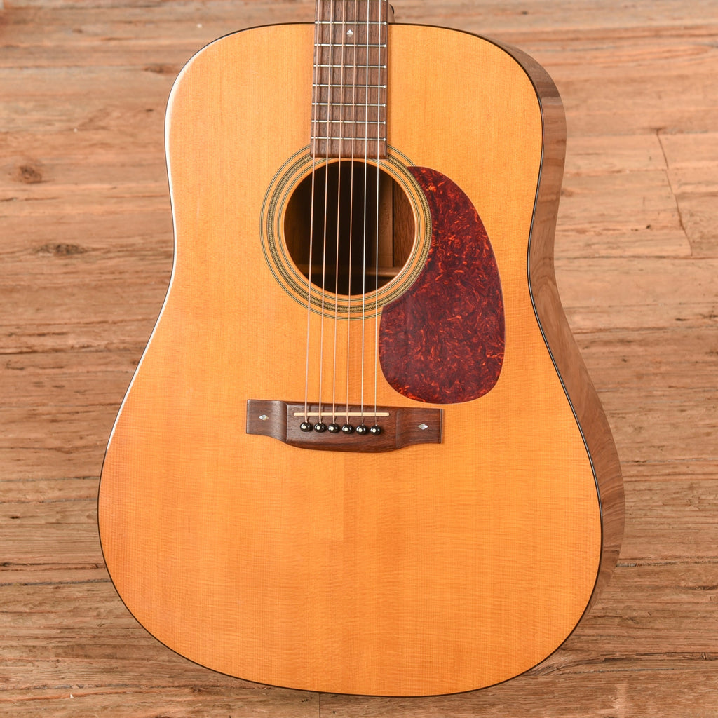 Martin D-16T Natural 1995 - View 2 | MusicMarket