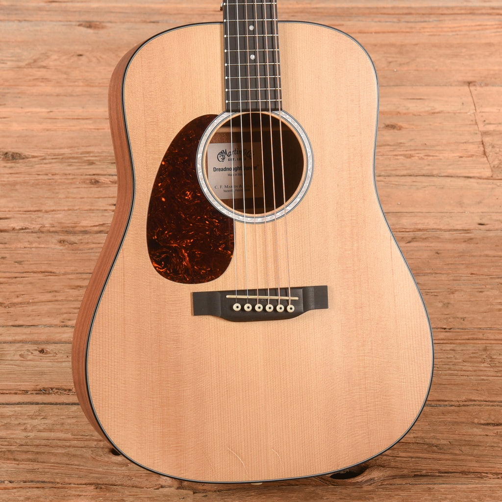 Martin DJR-10 Dreadnought Junior Natural 2022 LEFTY - View 2 | MusicMarket