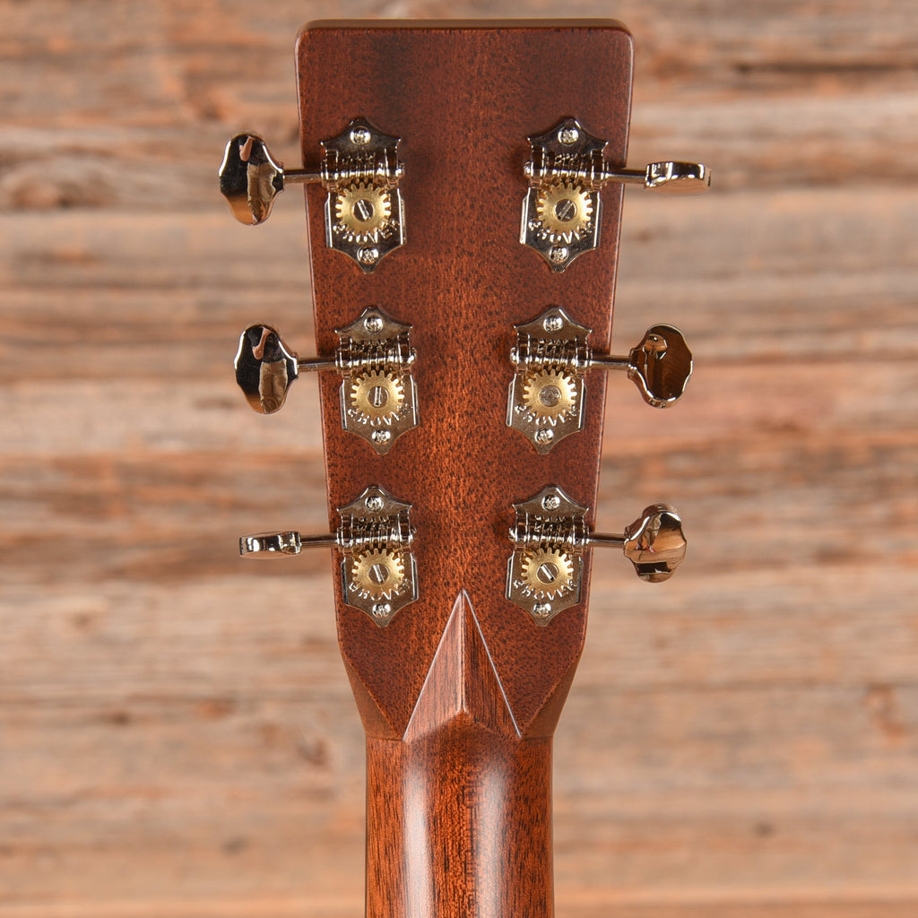 Martin OM-28 LEFTY Natural 2023 LEFTY - View 7 | MusicMarket