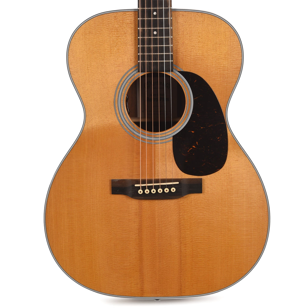 Martin Road Series 000E Retro Plus Granadillo Torrefied Spruce/Granadillo Aging Toner - View 2 | MusicMarket