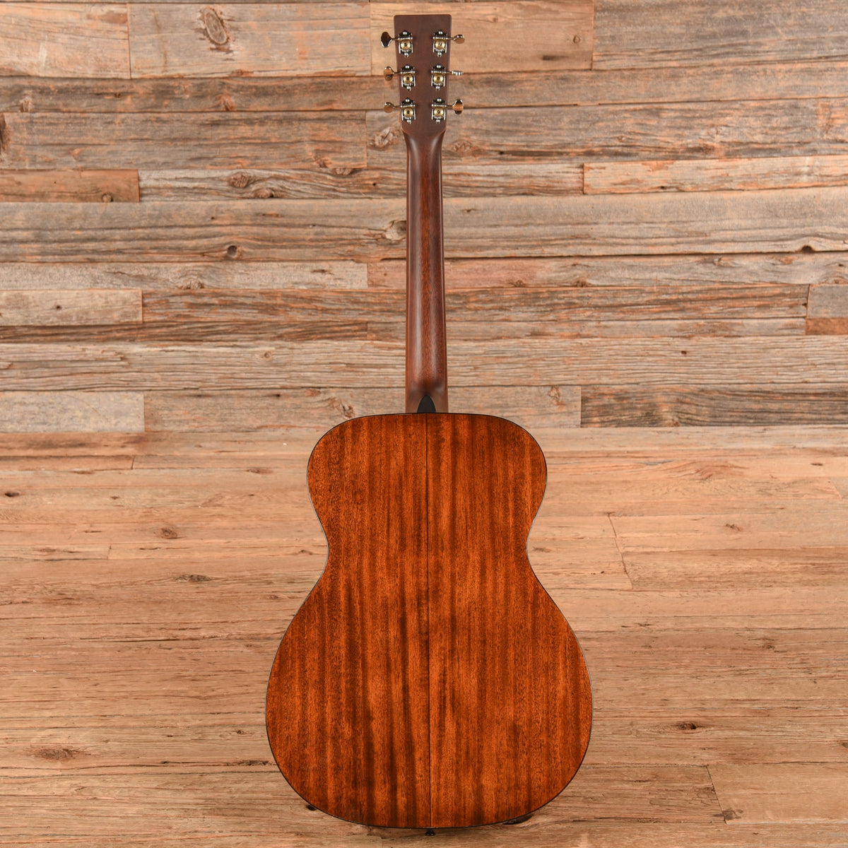 Martin Standard Series 000-18 Natural - View 5 | MusicMarket