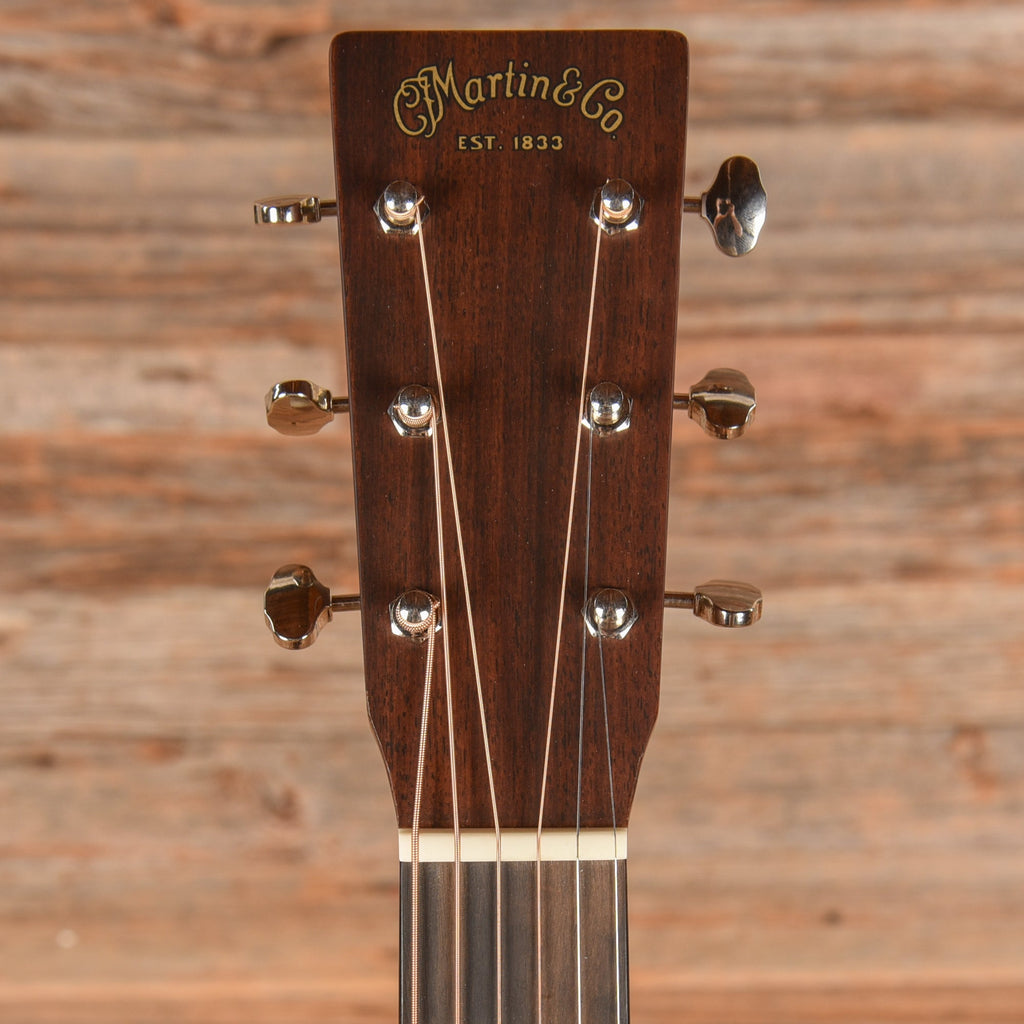 Martin Standard Series 000-18 Natural - View 6 | MusicMarket