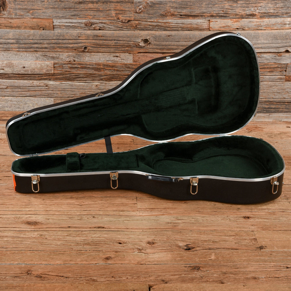 Martin Standard Series 000-28 Natural 2025 - View 9 | MusicMarket