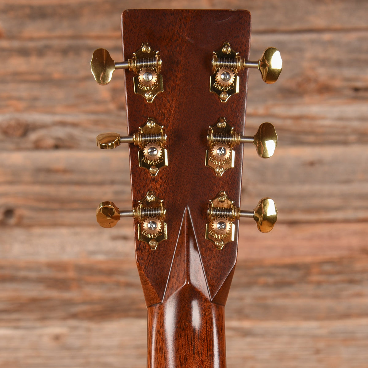 Martin 000-28 Modern Deluxe Sitka Spruce / Rosewood OM Natural - View 7 | MusicMarket