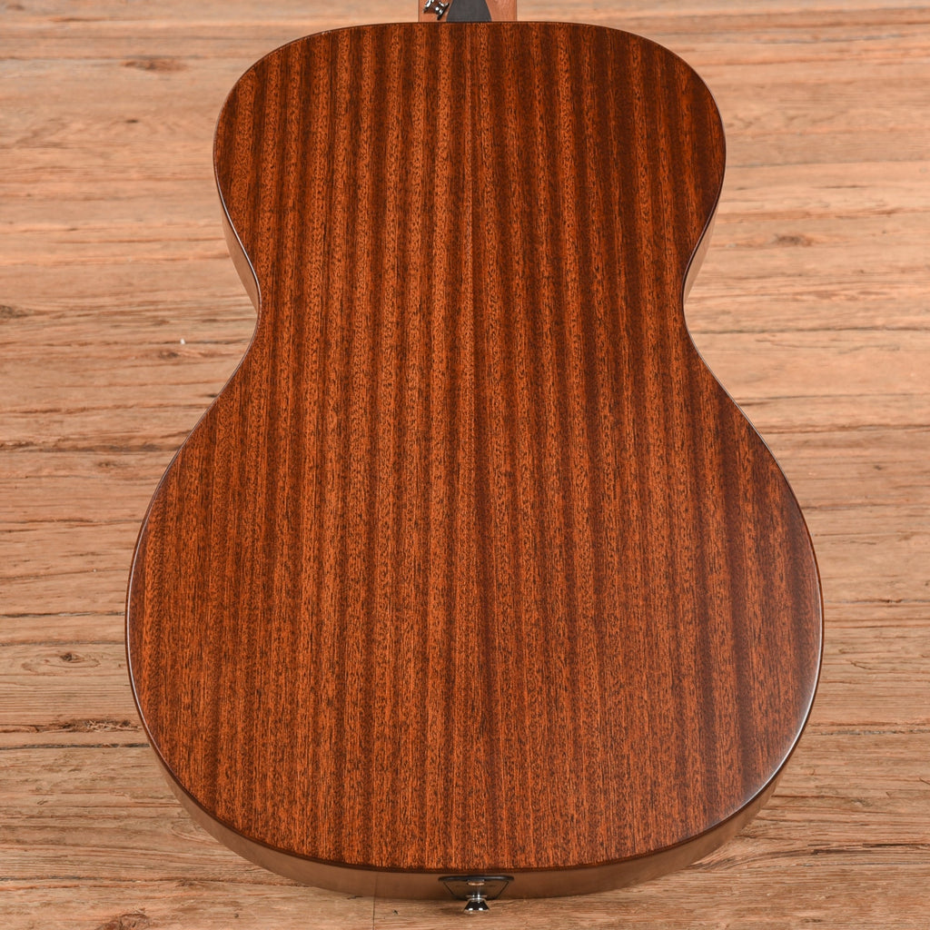 Martin Artist 000 Junior Jeff Tweedy Certified Sapele Dark Mahogany - View 3 | MusicMarket