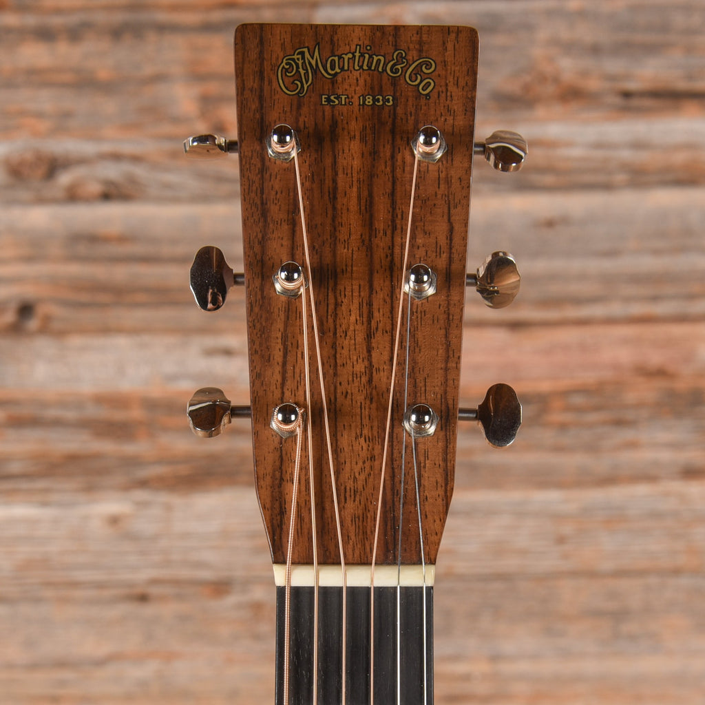 Martin Custom OM-28 VTS Natural 2015 - View 6 | MusicMarket