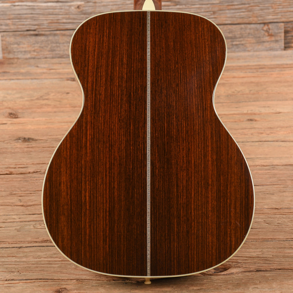 Martin Custom OM-28 VTS Natural 2015 - View 3 | MusicMarket