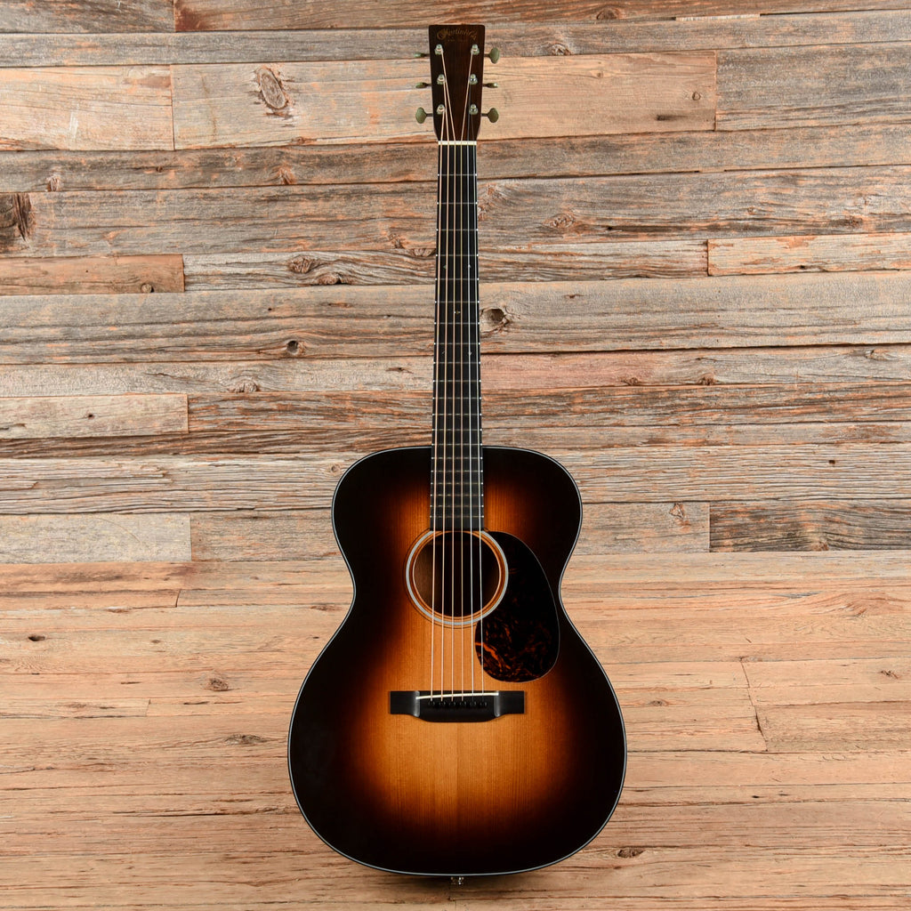 Martin Custom Shop 000-18GE Golden Era Sunburst 2007 - View 4 | MusicMarket
