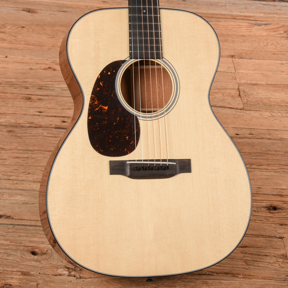Martin Custom Shop Authentic 000-18 1937 Adirondack/Mahogany Natural 2024 LEFTY - View 2 | MusicMarket