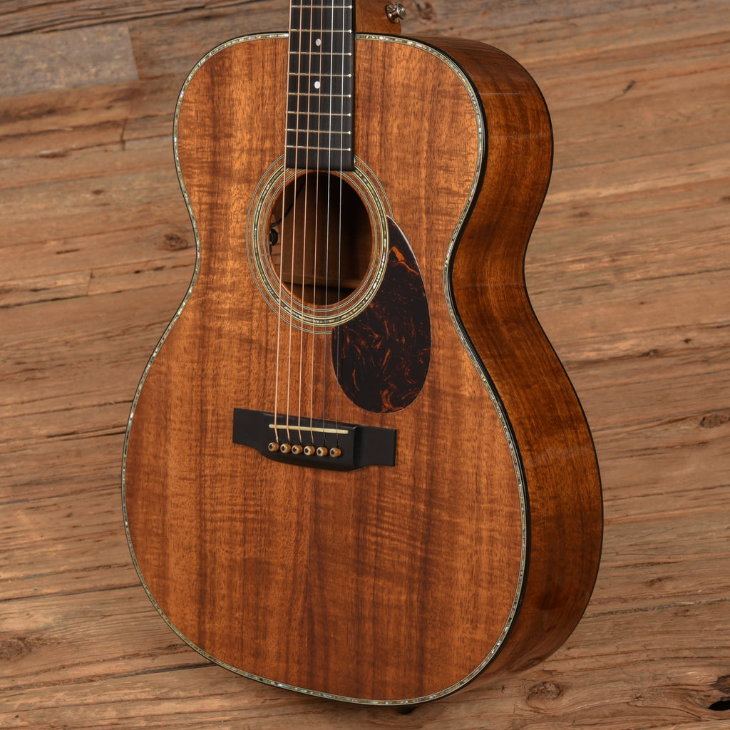 Martin Custom Shop OM-41 Style All Figured Koa Natural - View 2 | MusicMarket