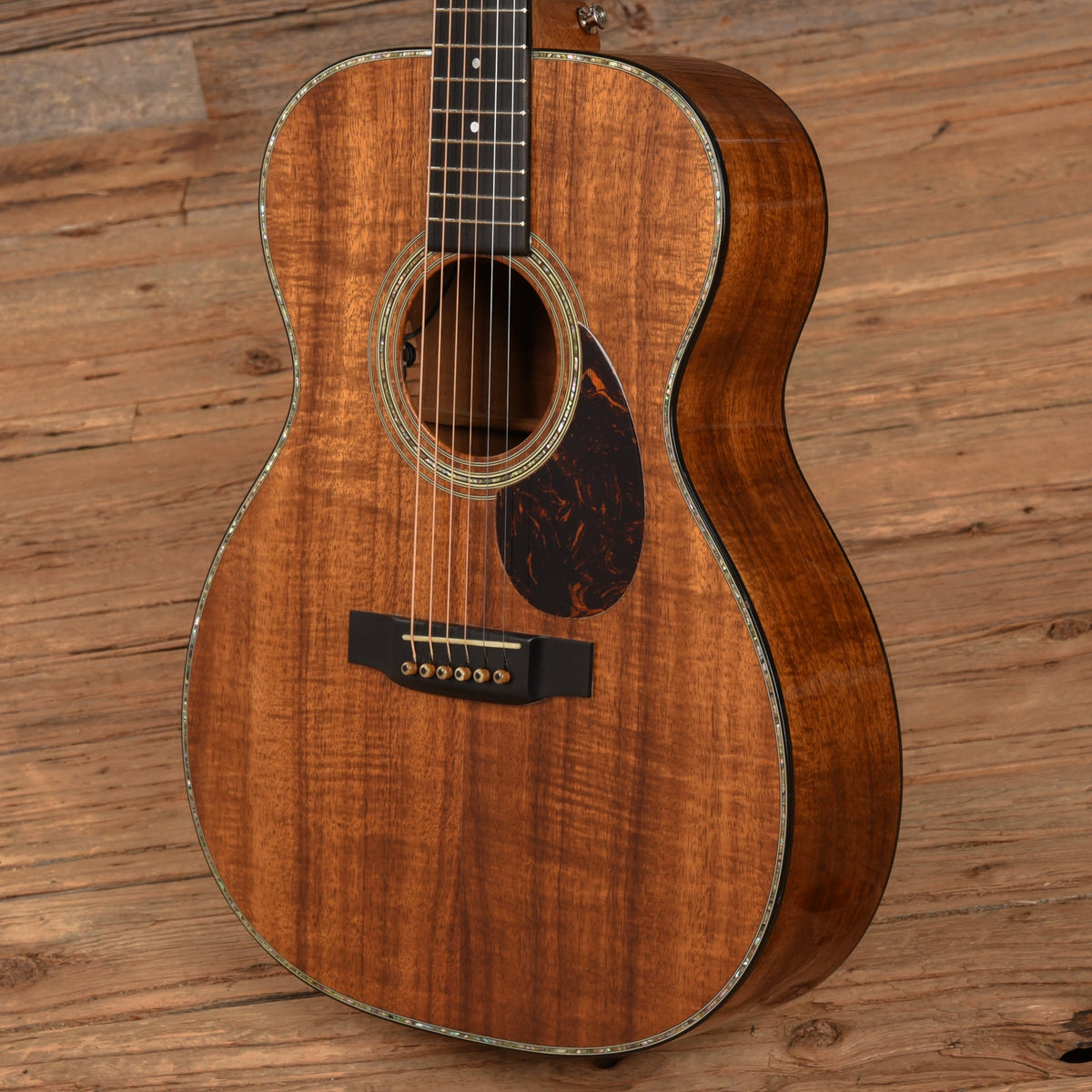 Martin Custom Shop OM-41 Style All Figured Koa Natural - View 2 | MusicMarket