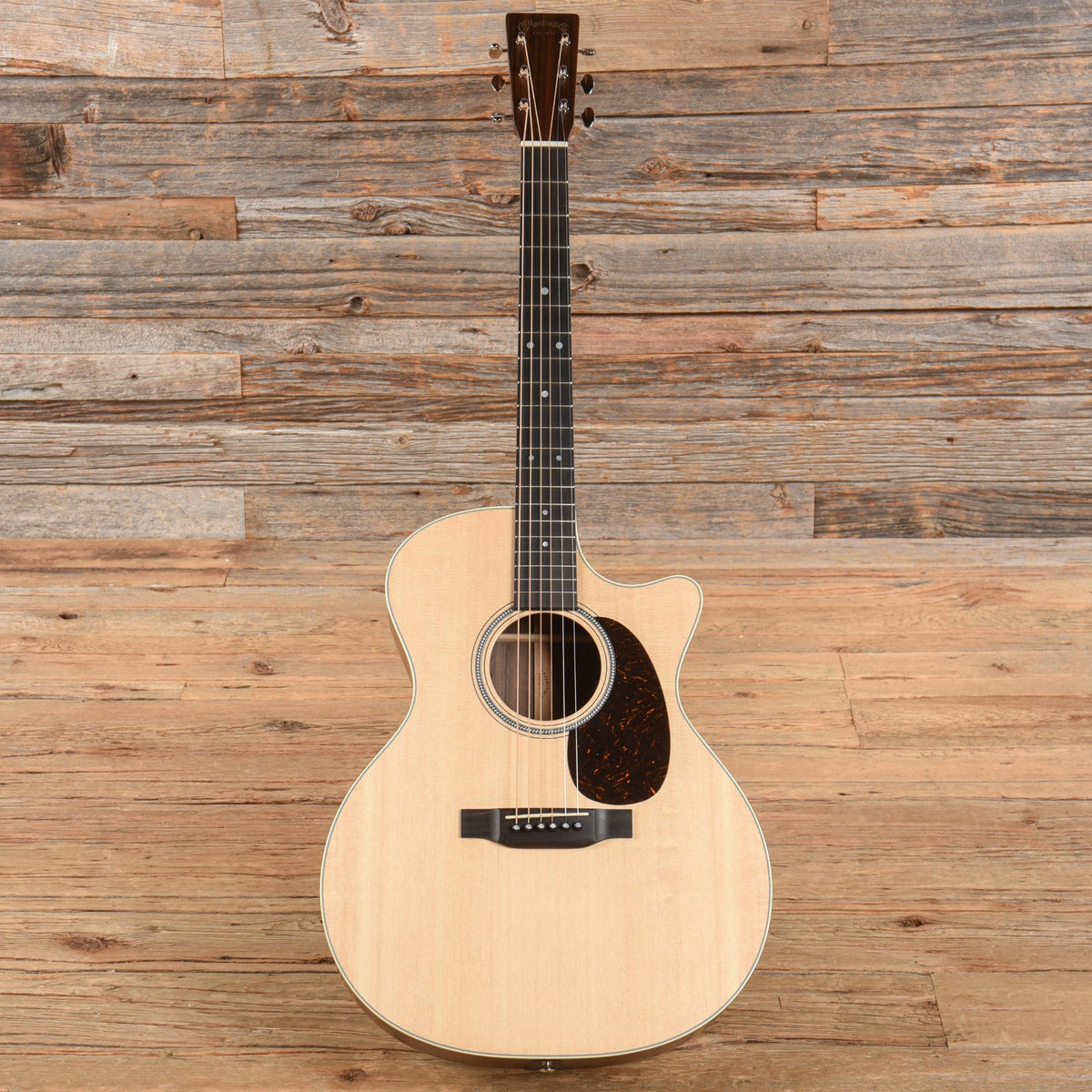 Martin GPC16E Natural 2023 - View 4 | MusicMarket