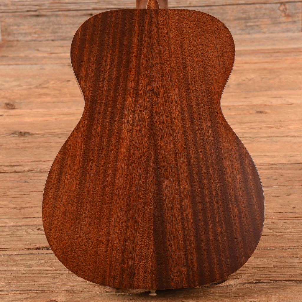 Martin MMM 000 Special 14-Fret Natural - View 3 | MusicMarket