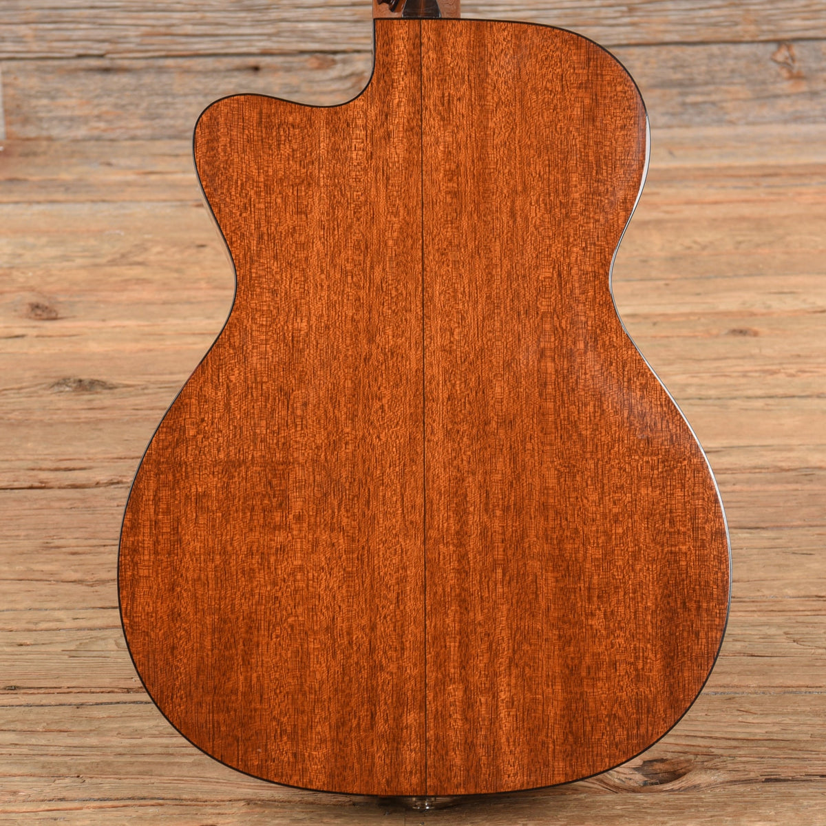 Martin OMC-18LJ Natural 2007 - View 3 | MusicMarket