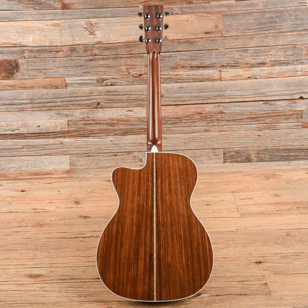 Martin OMC-28E Natural 2013 - View 5 | MusicMarket