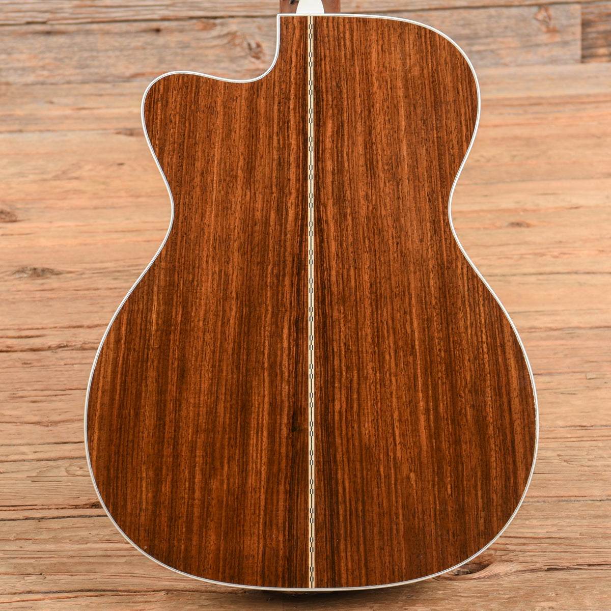 Martin OMC-28E Natural 2013 - View 3 | MusicMarket